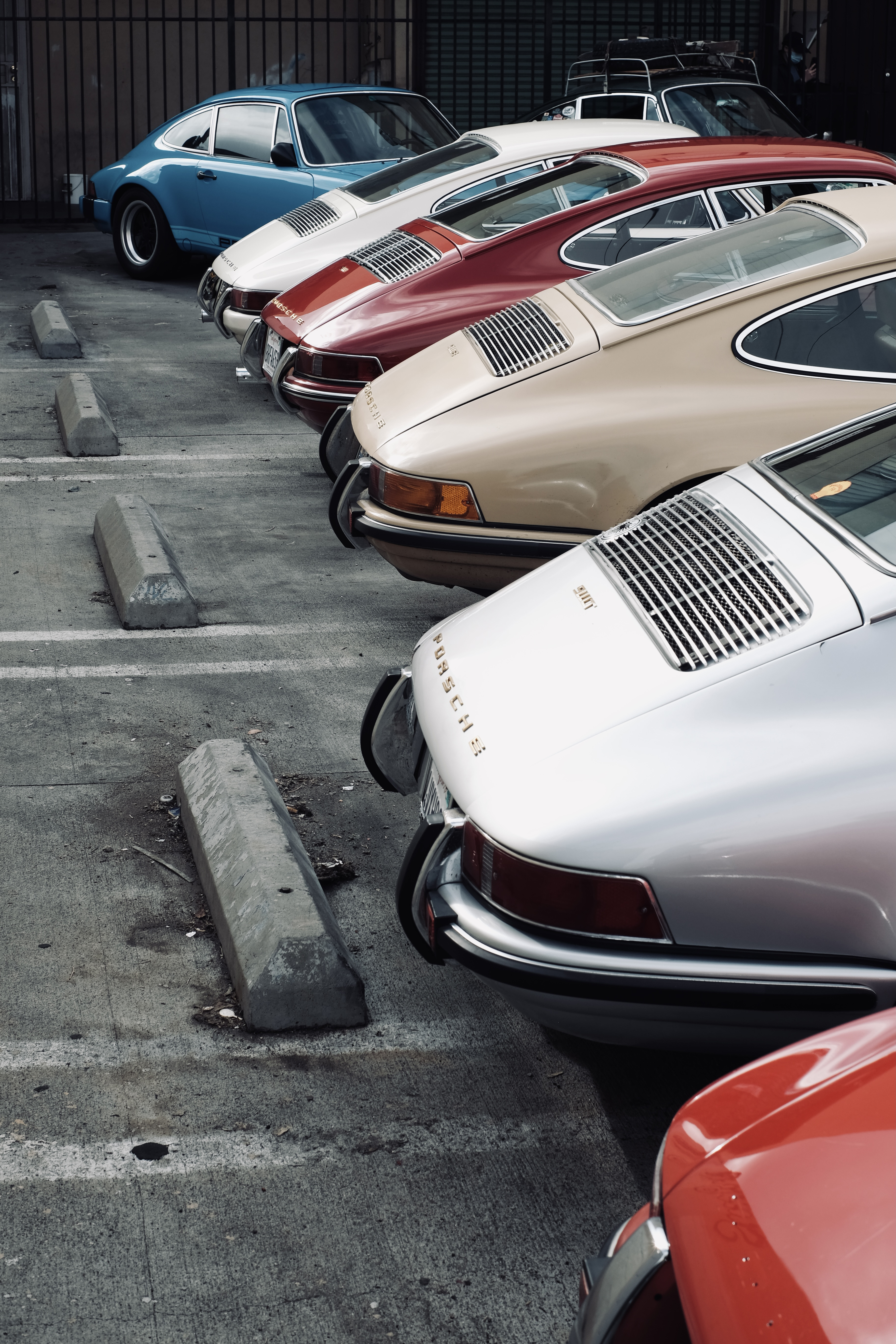 911 BACK LOT 
