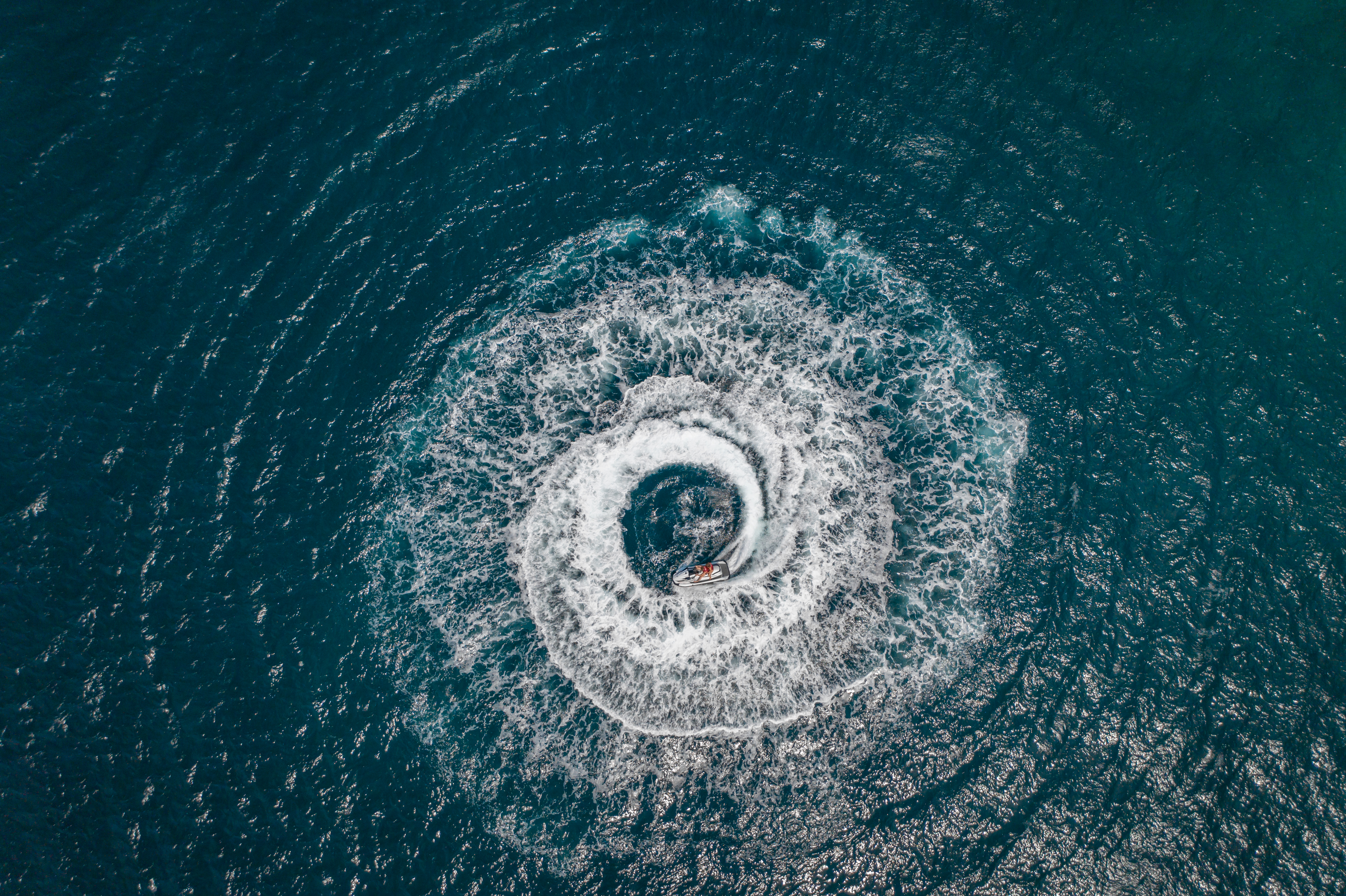 JETBOAT CIRCLE